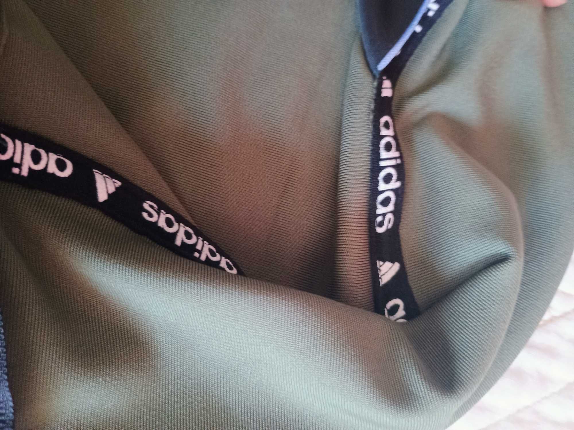 Тъмнозелен суитчър ADIDAS