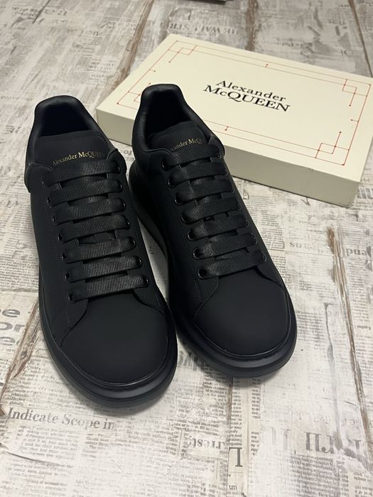 Alexander McQUEEN