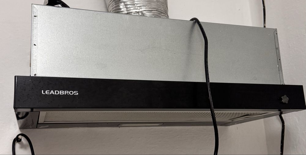 Вытяжка новый в каробке