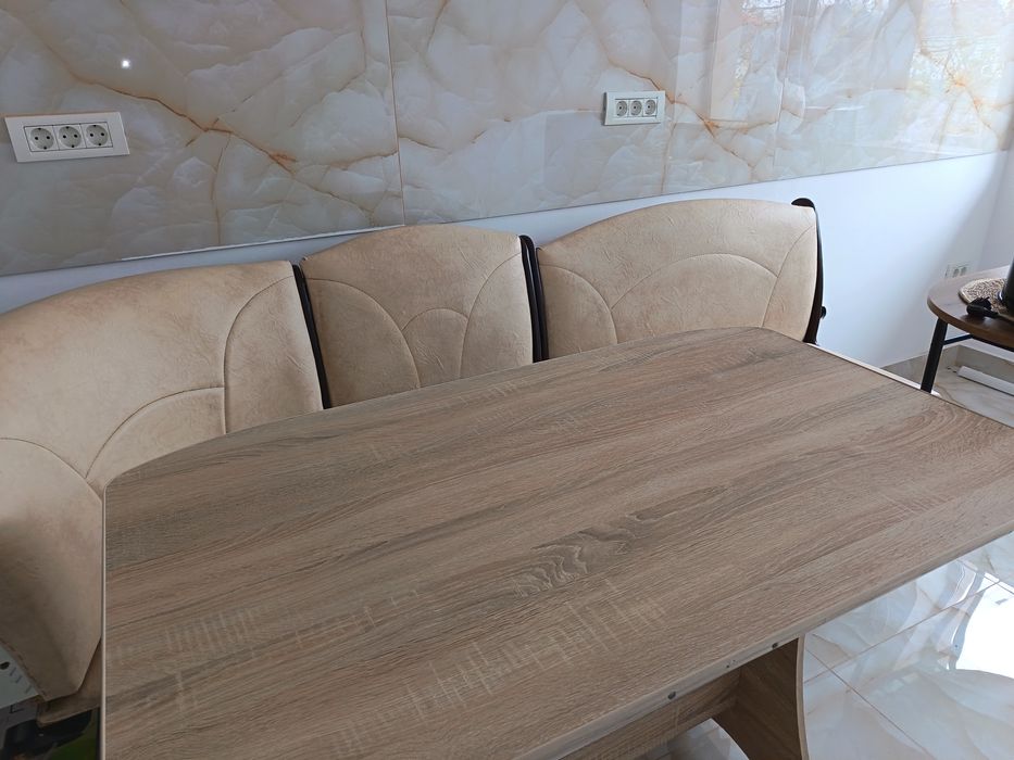 Vand coltar de bucătărie, stare bună, culoarea crem