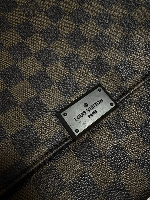 Borseta Louis Vuitton - spatioasa