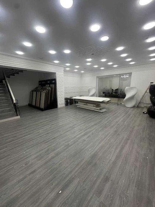 Коммерческое помещение с панорамной витриной на Тараса Шевченко