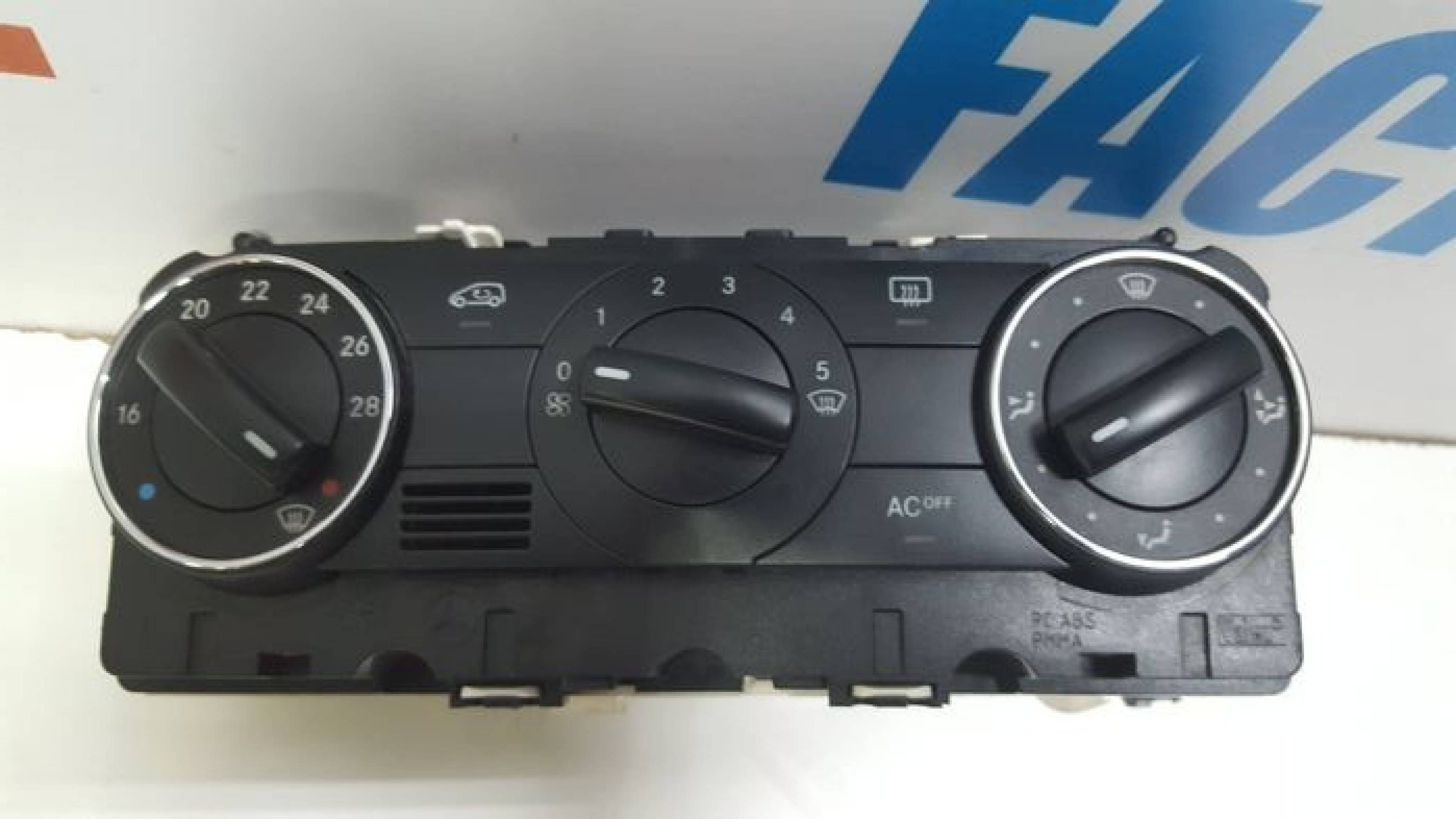 Panou Clima AC aer conditionat Climatronic w169 A class A169 830 13 85