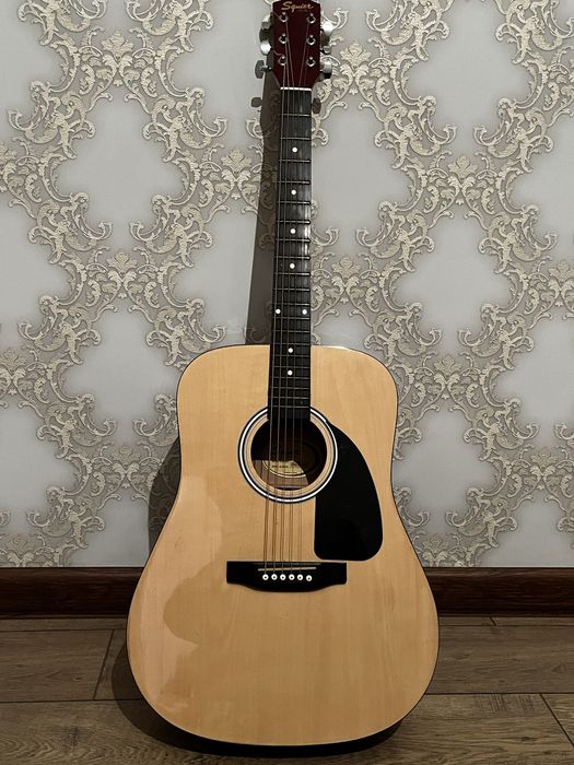 Гитара Squier by Fender