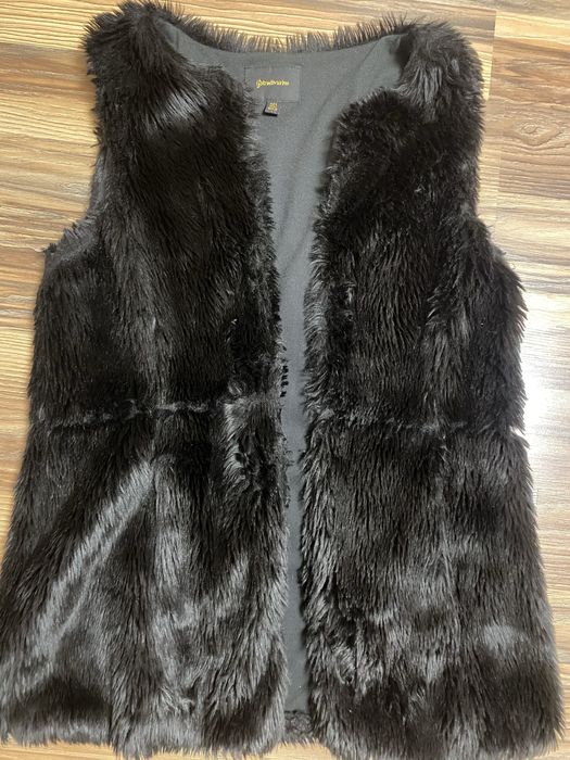 Vesta blanita neagra