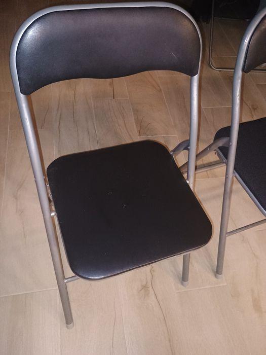 Masa plianta ,scaune pliabile