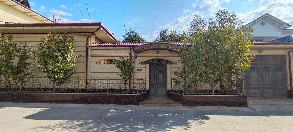 ;Hovli‼️7xona 206m2 6 sotihli Yashnobod Tuzel mavzesida joylashgan