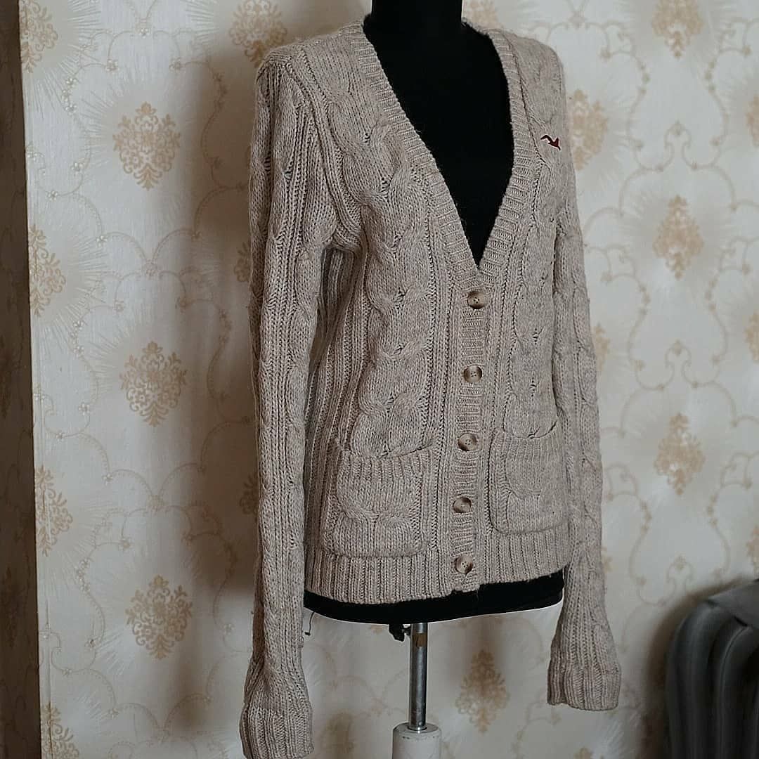 Cardigan nude de lana  Hollister