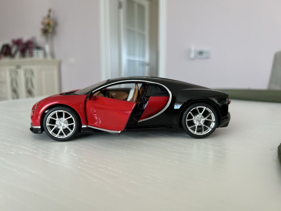 Maisto Macheta auto Buggati Chiron 1/24