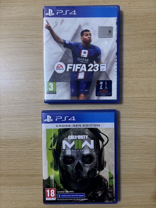 Vand PS4 pro, 1TB, 2 joystick-uri, + jocuri, cabluri originale