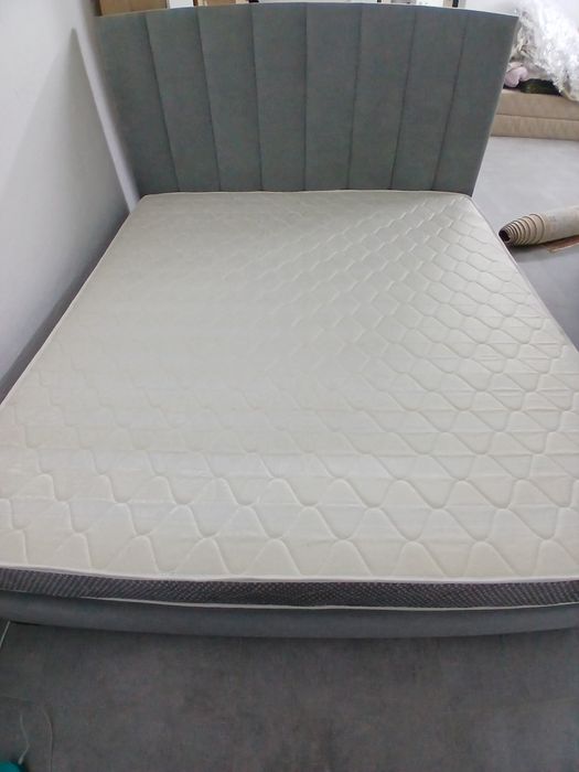 Продам матрац отдельно можно от кровати или наоборот!