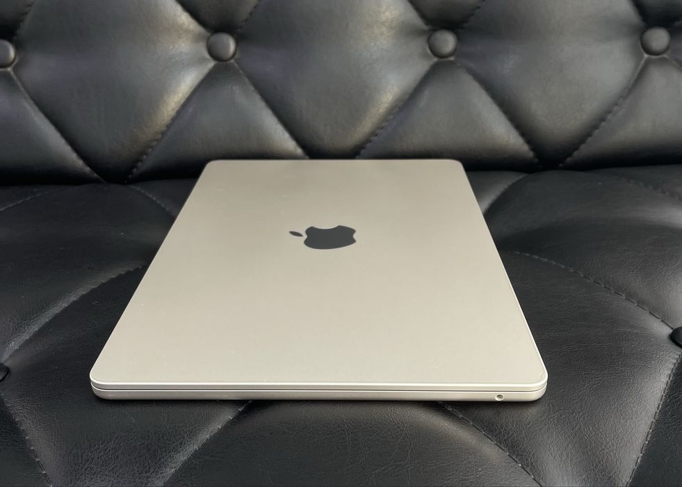Apple MacBook Air M2 2022 года в идеальном состояние
