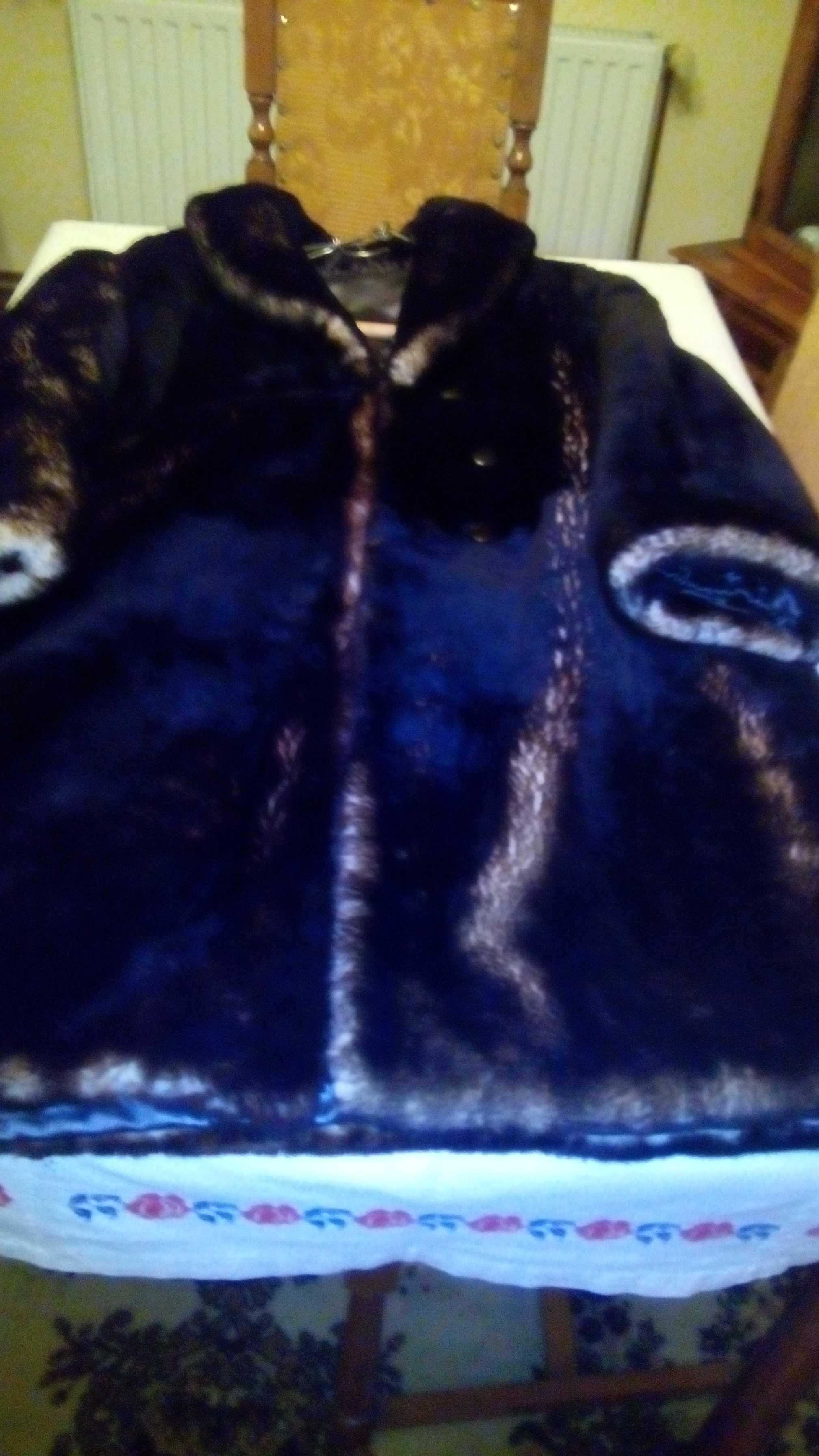Palton ( haina ) de blana pentru femei