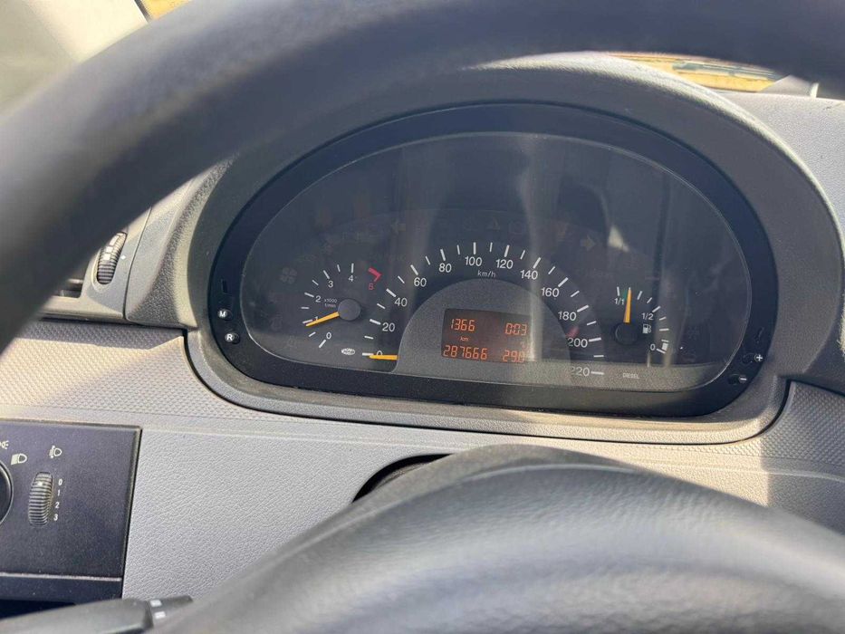 Mercedes Benz Vito autoutilitara