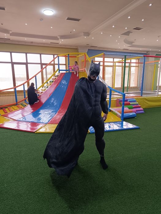 Праздники акции дня рождения юбилею роботы кинг-конг ростовые куклы Ко