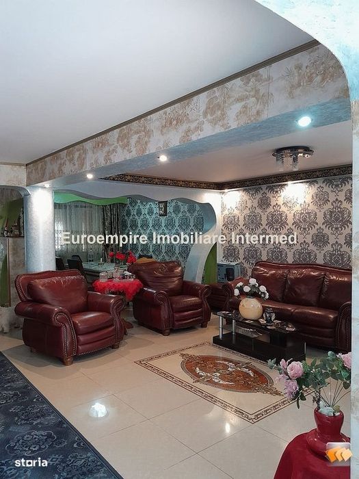 Vila de vanzare cu 5 camere, Agigea