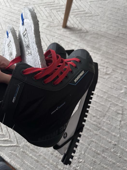 Коньки Nordway ndw 300. 39 размер. В отличном состоянии.