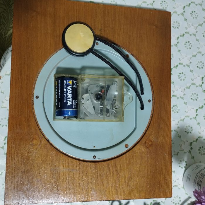 П р о т д а ю   часы