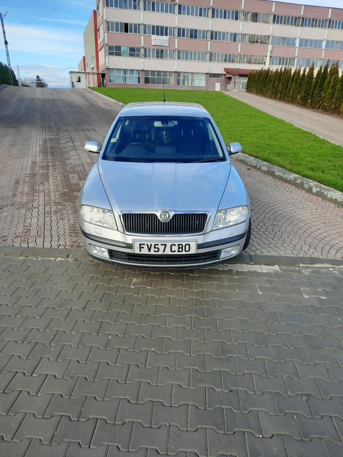 Dezmembrez Skoda Octavia 2 1.6 fsi