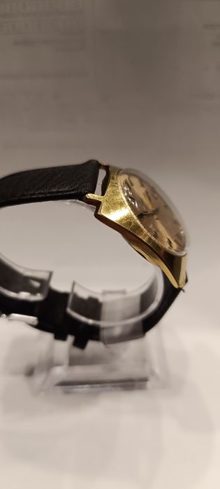 Позлатен автоматичен винтидж руски часовник Poljot