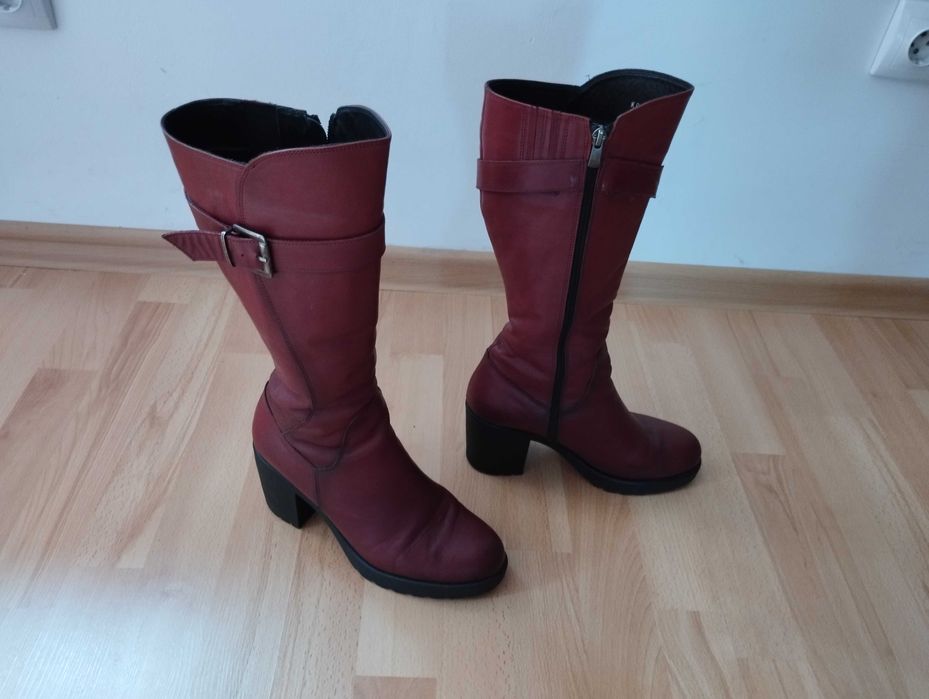 Cizme grena mărime  40