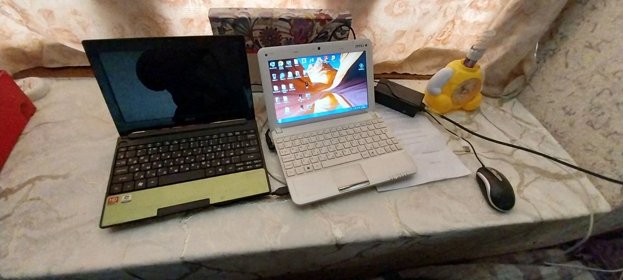2 netbook kampiyutercha sotiladi bitasi ishlid 2chisi istana korsatish