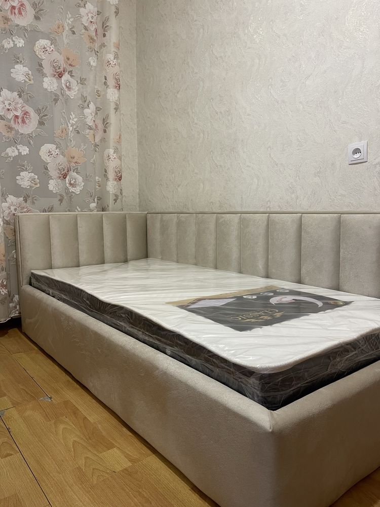 Детская угловая кровать с подъёмным механизмом
