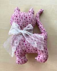 Pisicuta, jucarie textila handmade pentru copii