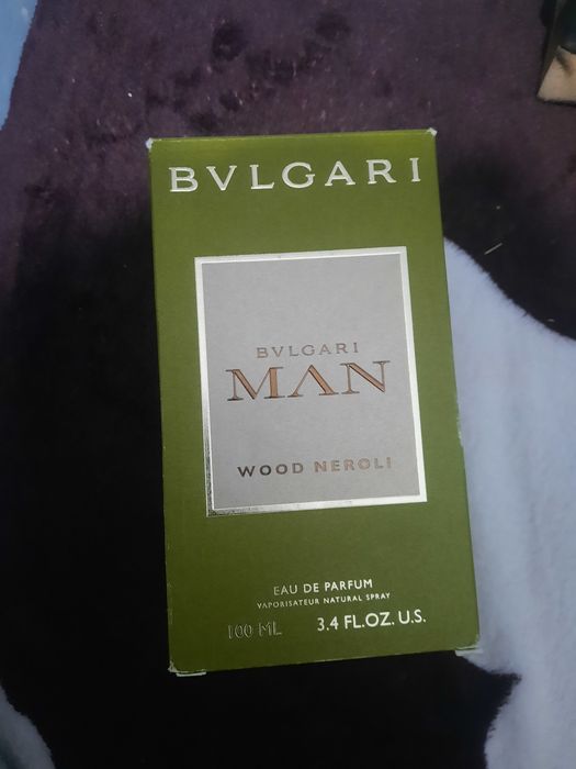 Vând parfumuri Bvlgari