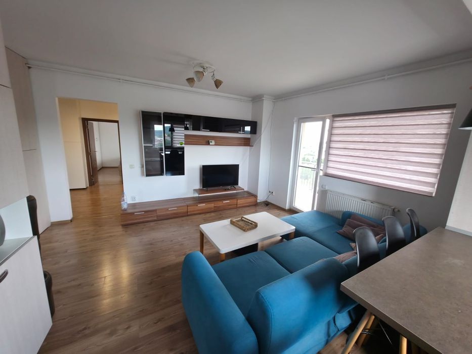 Închiriez apartament 3 camere, Zorilor, Observatorului 136, cu parcare