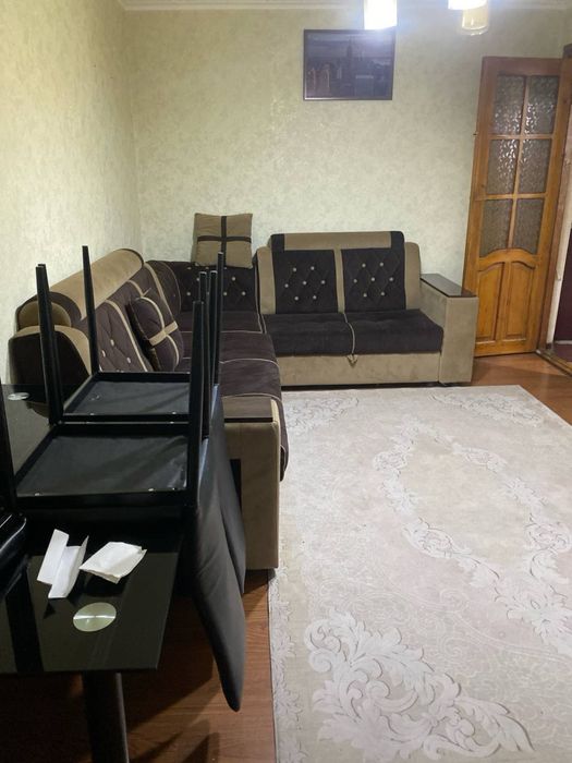 Ижарага берилади бир икки кишига узок муддатга 1 хона 2этаж Гагарина