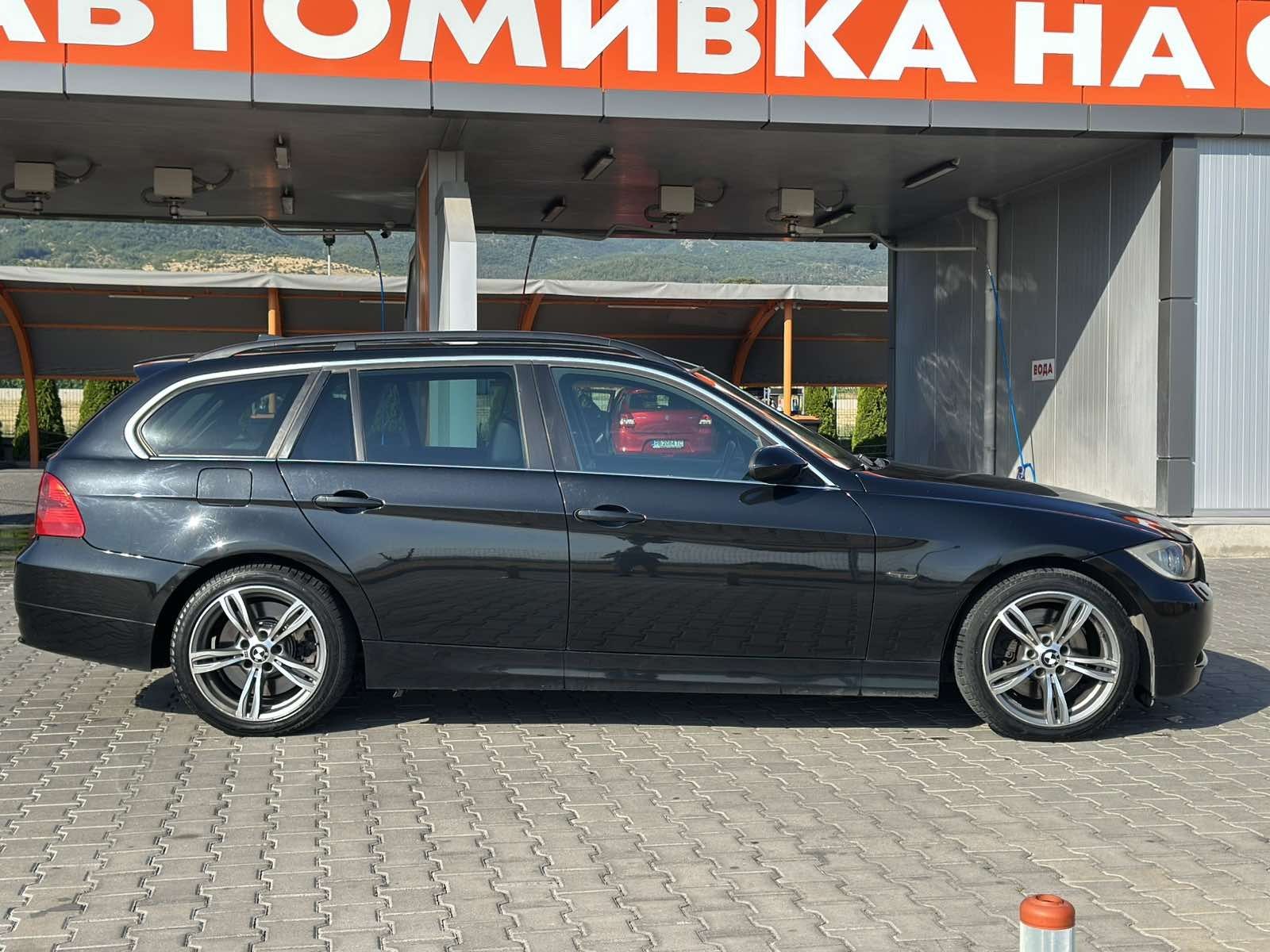 BМW  330XD  2005г.