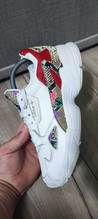 Adidas falcon Nr 40