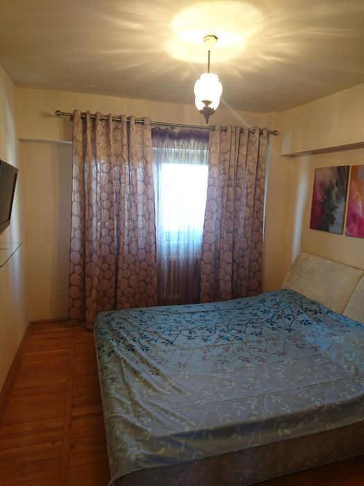 Apartament 3camere zona centrală