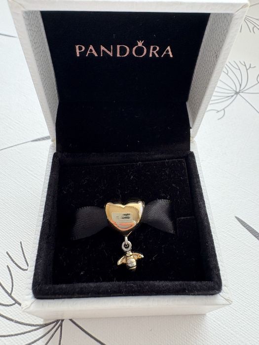 Pandora оригинални висулки за гривна,предлагам поотделно или в сет