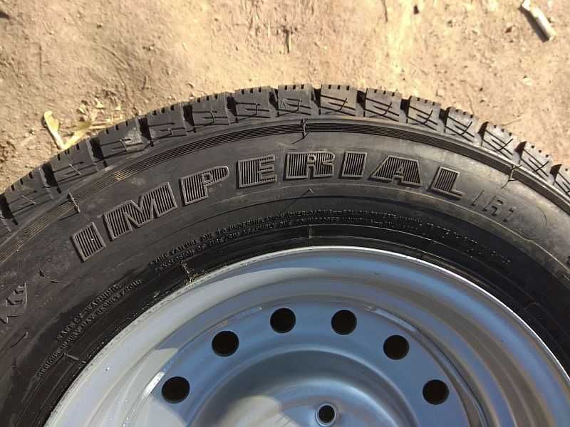 Резина усиленная(С)155/80 R13С - "Imperial Ice-Plus SR1", липучка.