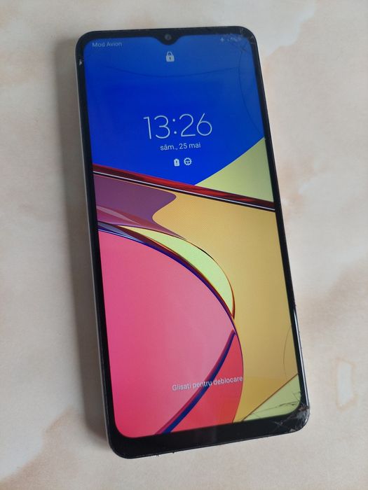 Vând Samsung Galaxy A12 White/Alb [cu cod de deblocare al tastaturii]
