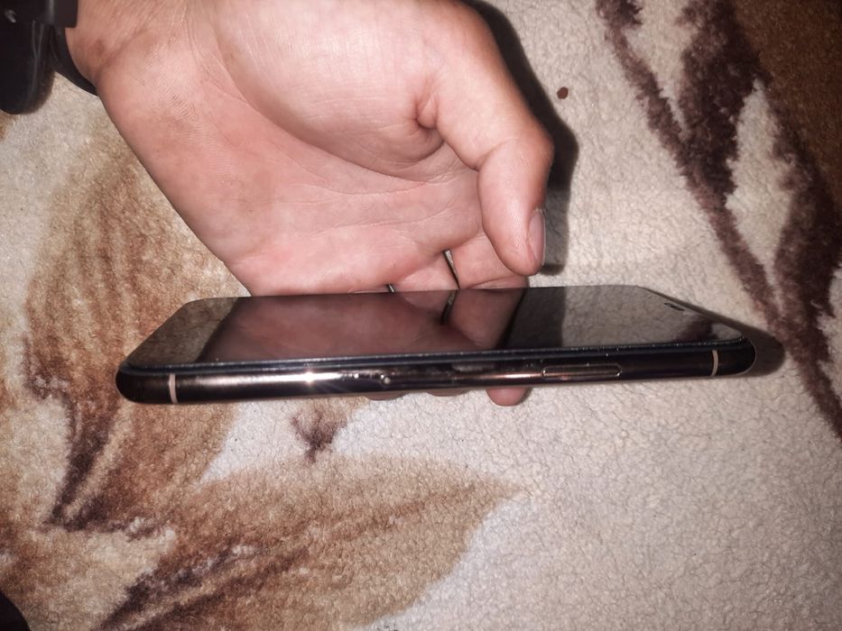 Vand urgent iphone 11 pro