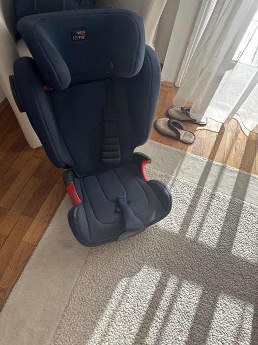 scaun auto Britax Romer cu isofix