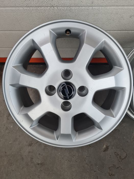 Оригинални джанти за ОПЕЛ OPEL R15 4x100 ET49 6J