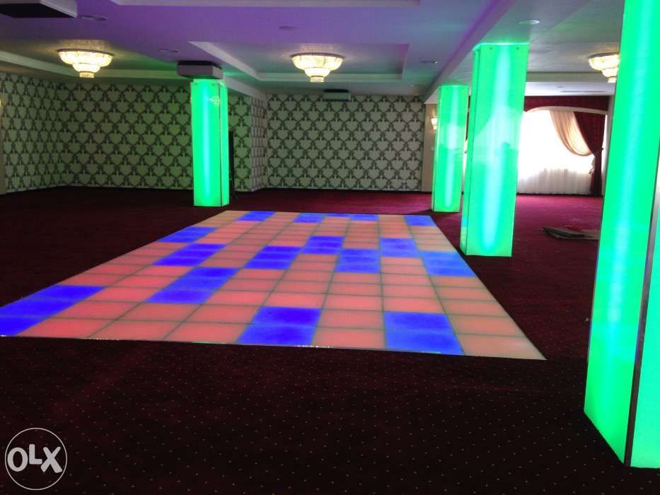 Podea din sticla luminata cu led. Ring dans ( dance floor)