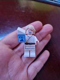 Lego Luke Skywalker with blue milk minifigure