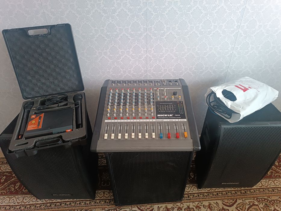 Продам музыкальную аппаратуру вместе с микрофонами за 350000тг.,г.Кара