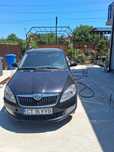Vând skoda fabian 2 an 2013 motor 1,6 tdi