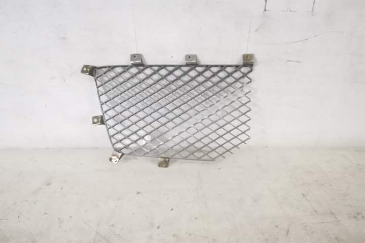 Grila Radiator Centrala Stanga Originala Avariata Bentley  Bentayga  1