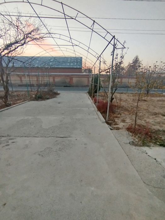 Chilonzor uchastka sotiladi