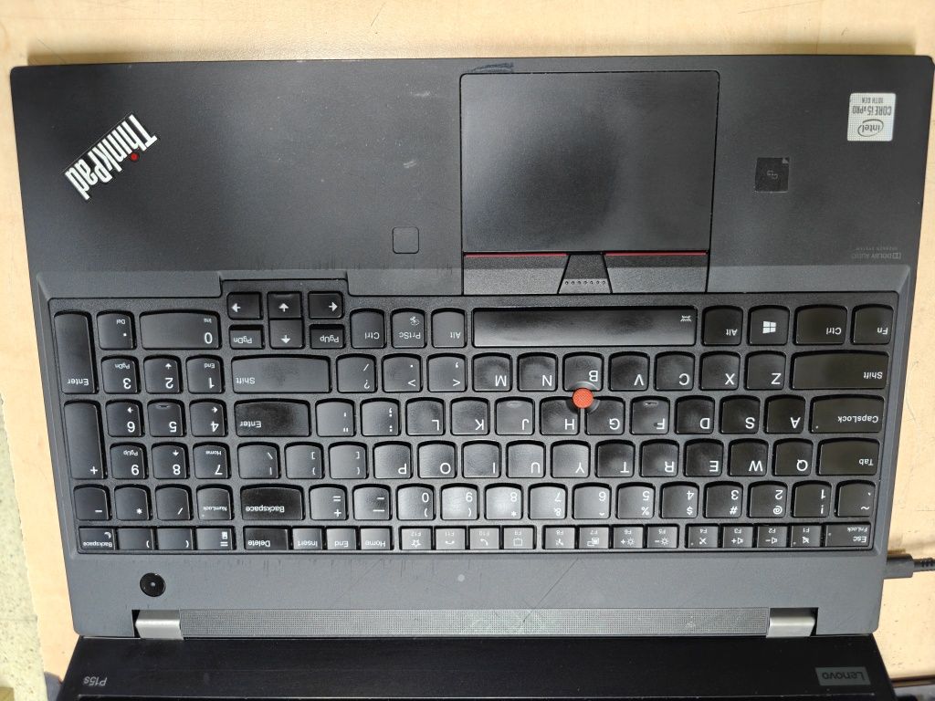 Lenovo P15s intel i5-10310u 16GB DDR4 512GB NVMe Quadro P520 Windows11