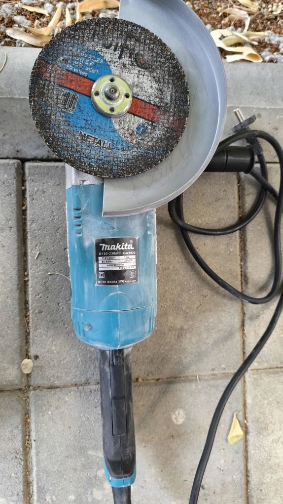 Ъглошлайф Голям  Makita