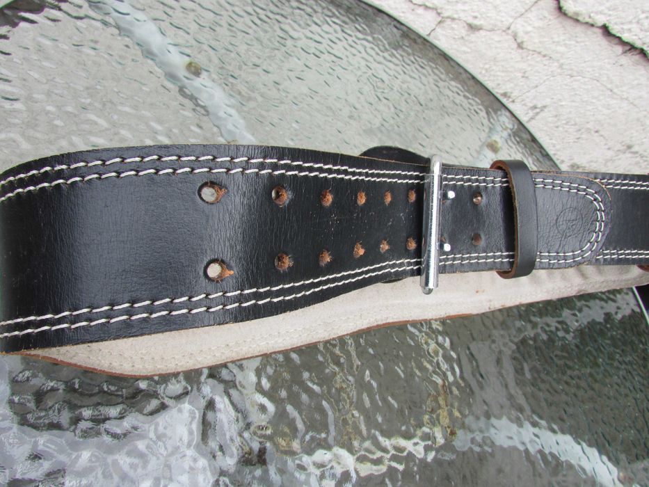 Колан за вдигане на тежести ACTION