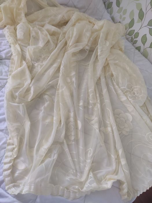 Perdea jacquard pe banda incretita